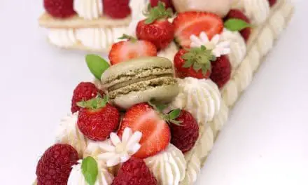 Number Cake Génoise avec Fruits Rouges et Mascarpone